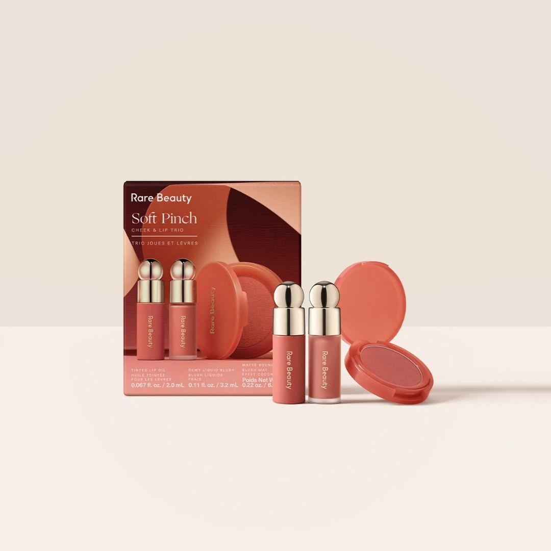 RARE BEAUTY trio de rubores y brillo