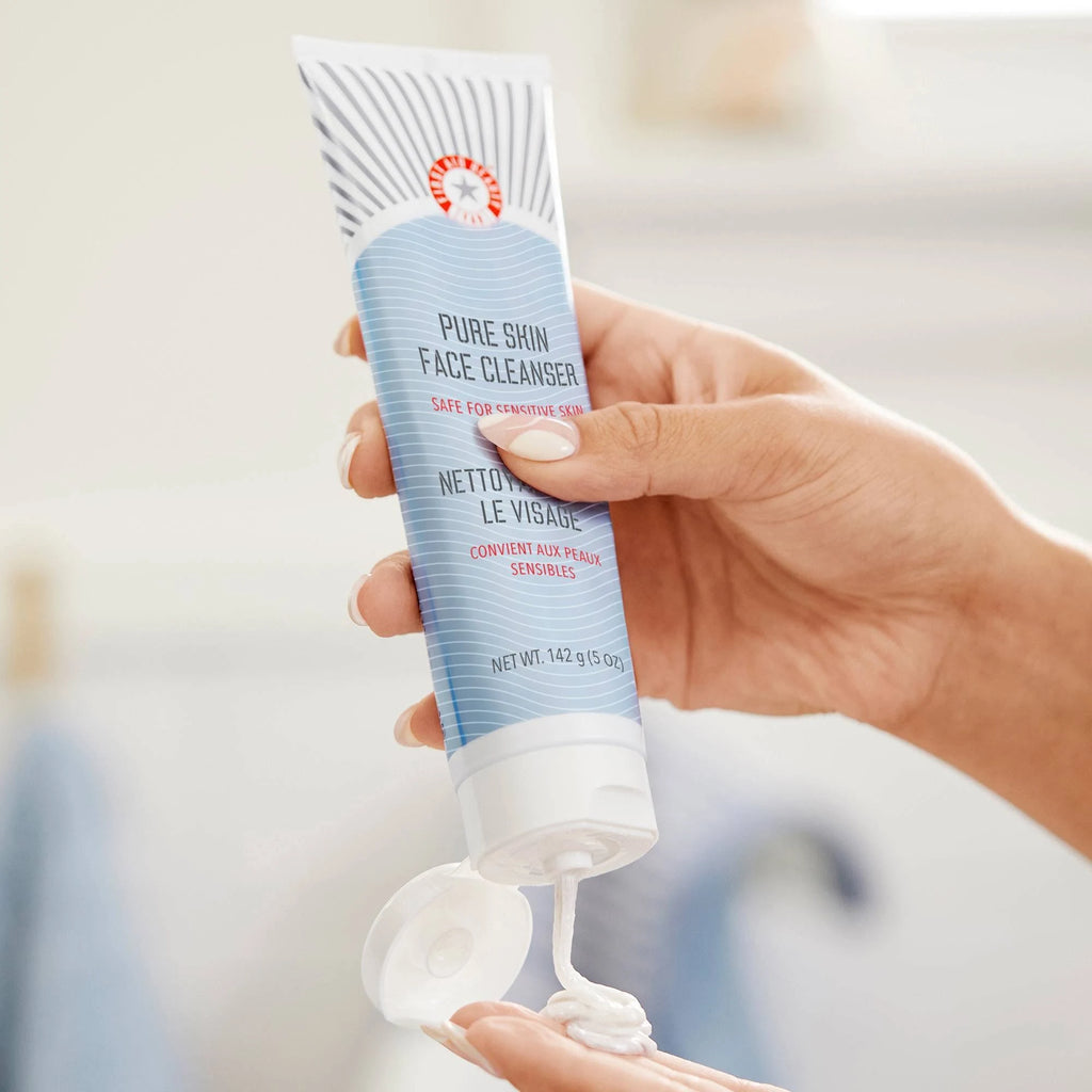 FIRST AID BEAUTY  Limpiador facial - 2 OZ